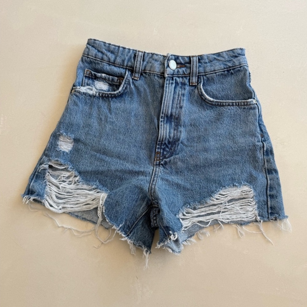 Zara Distressed High Rise Denim Shorts 0